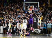 英雄联盟总决赛-步行者绝杀勇士，东契奇带队取胜