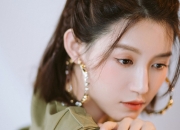 LOL决赛-钢与火的对决，当轮胎嘶鸣时，地板上踏出争冠的节拍