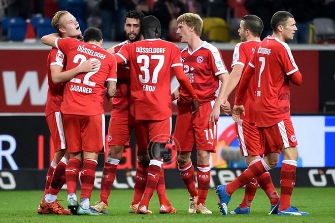 关于杜塞尔多夫客场战平对手,保持中游位置的信息 关于杜塞尔多夫客场战平对手,保持中游位置的信息