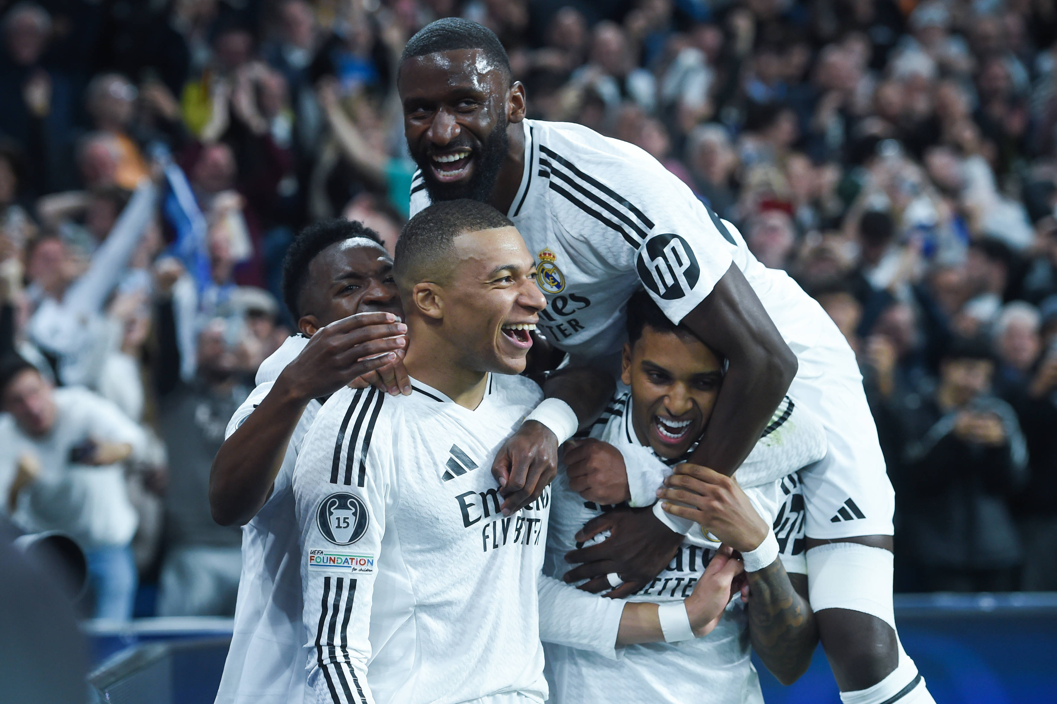 关于曼城对阵尤文，欧冠强强对话精彩呈现的信息