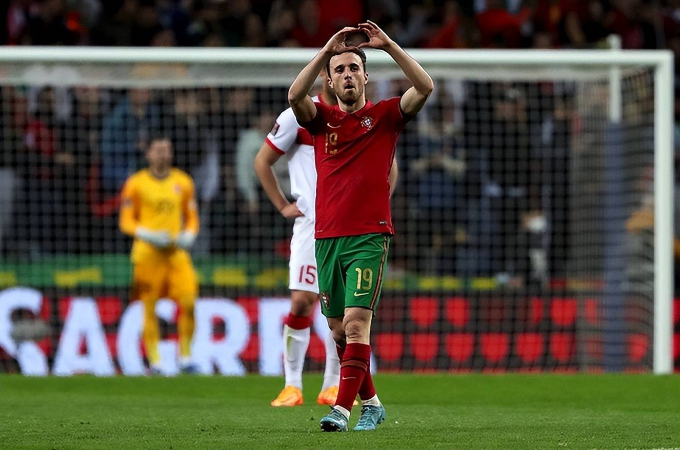 包含葡萄牙球队迎来胜利,顺利晋级下一轮比赛的词条 包含葡萄牙球队迎来胜利,顺利晋级下一轮比赛的词条