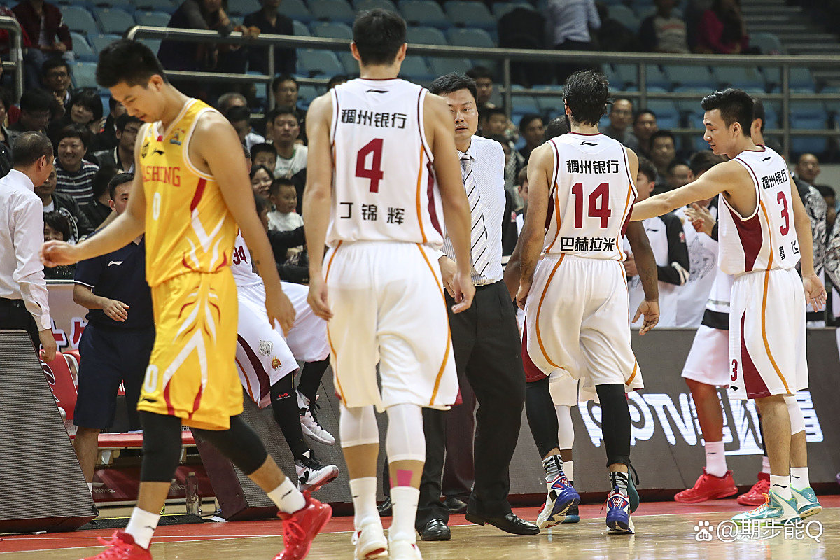 关于新赛季打响第三场:四川队力克广东队的信息 关于新赛季打响第三场:四川队力克广东队的信息