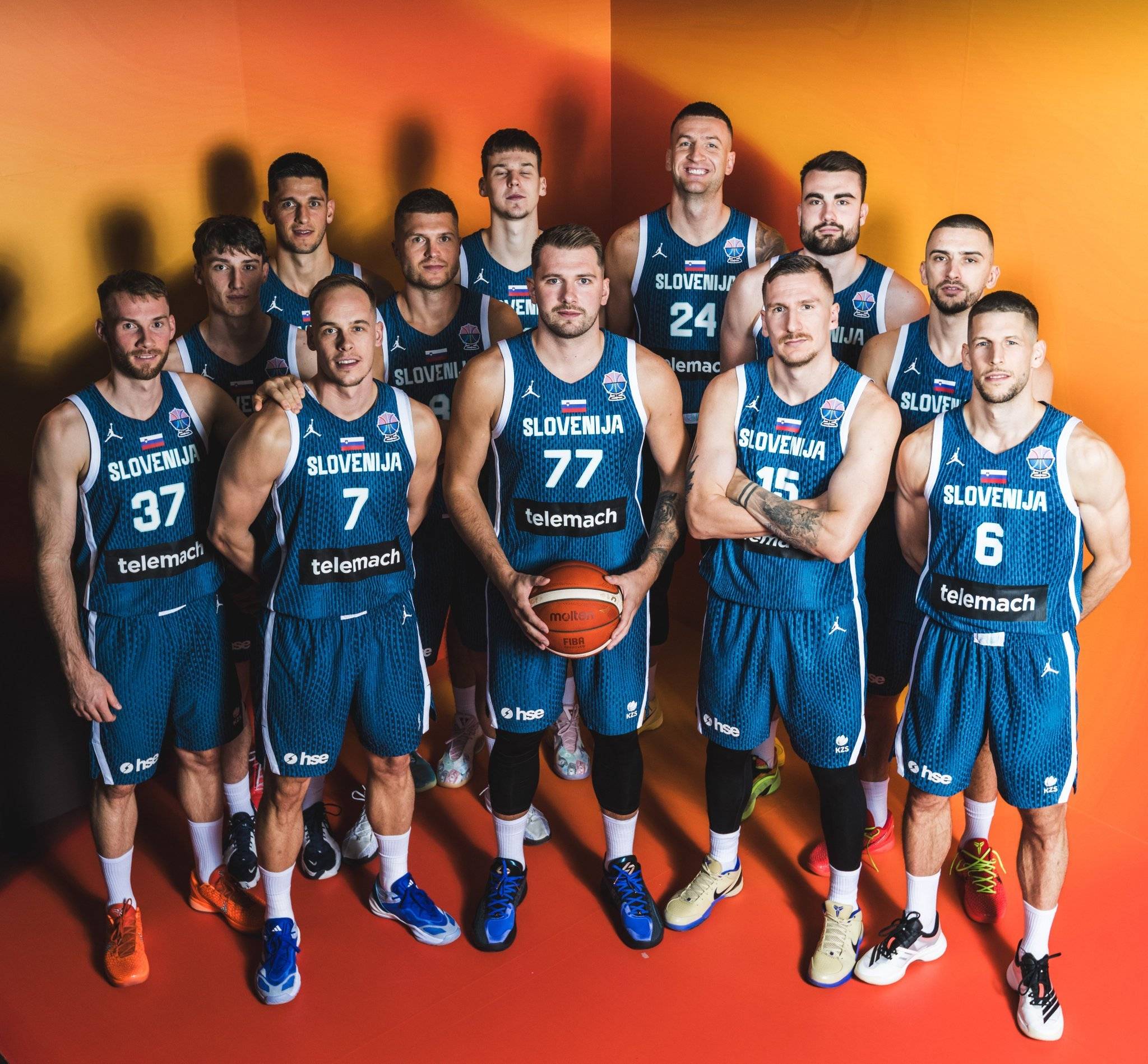 北京队翻盘勇士,东契奇统治全场 北京队翻盘勇士,东契奇统治全场