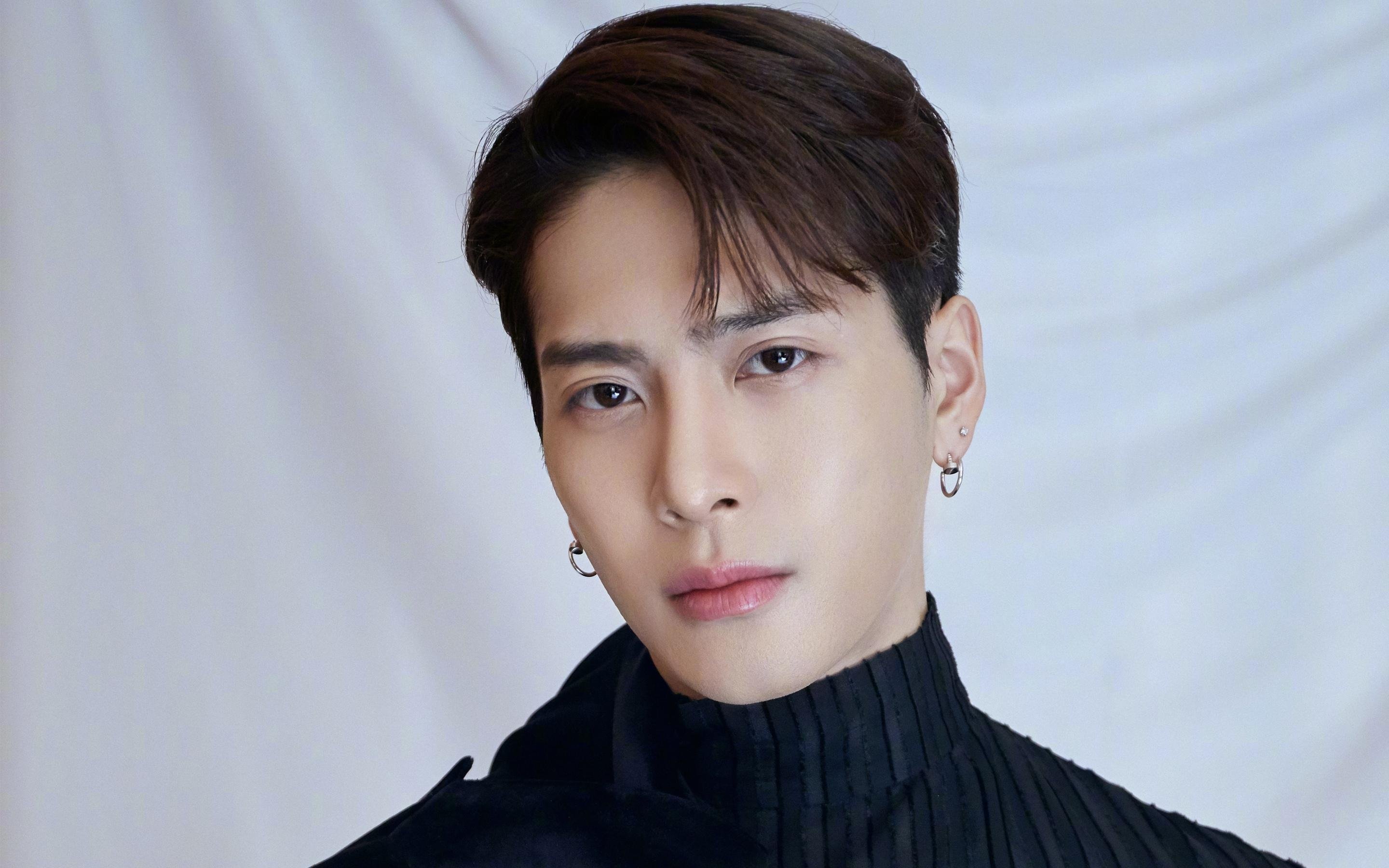 翡冷翠的节奏与委内瑞拉的荆棘,现代竞技场的东决式生存寓言