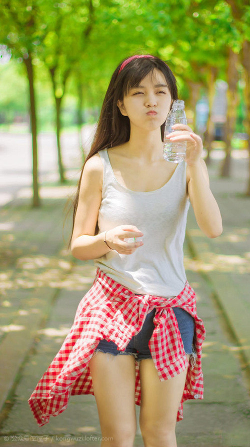 命运交叉的瞬间，2026世界杯F组，乌拉圭力克智利，贝林厄姆完成致命一击，临场调整书写传奇